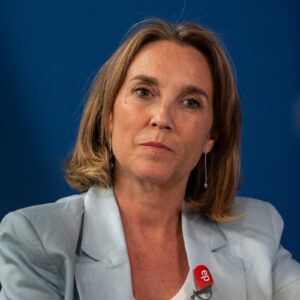 Le PP compte sur le soutien des Junts pour mettre fin à la régulation des migrants, même s'il craint que le PSOE manœuvre pour l'empêcher