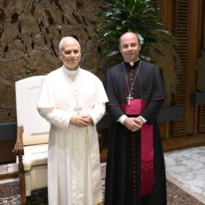 L'évêque de Tenerife espère que le Pape attirera « l'attention » des institutions sur le « drame humanitaire » des migrants