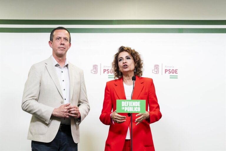 Montero apprécie le processus de régularisation « opportun et pratique » à Almería, qui est « très demandé » par les campagnes