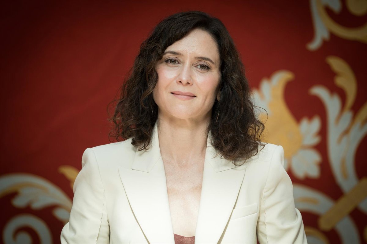 Ayuso exhorte Vox à porter devant les Cortes la perte de nationalité des migrants reconnus coupables d'organisation criminelle