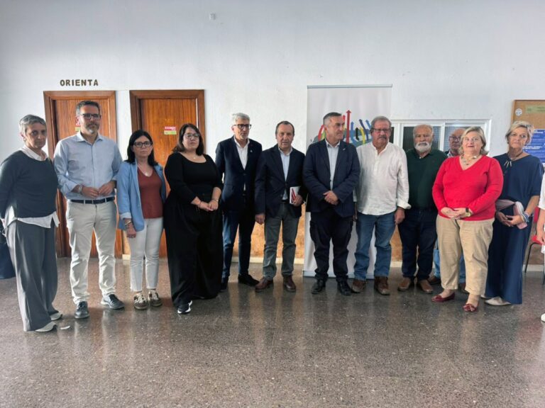 Le PSOE Málaga demande à Moreno si les municipalités gouvernées par le PP « vont continuer à boycotter le processus de régularisation »