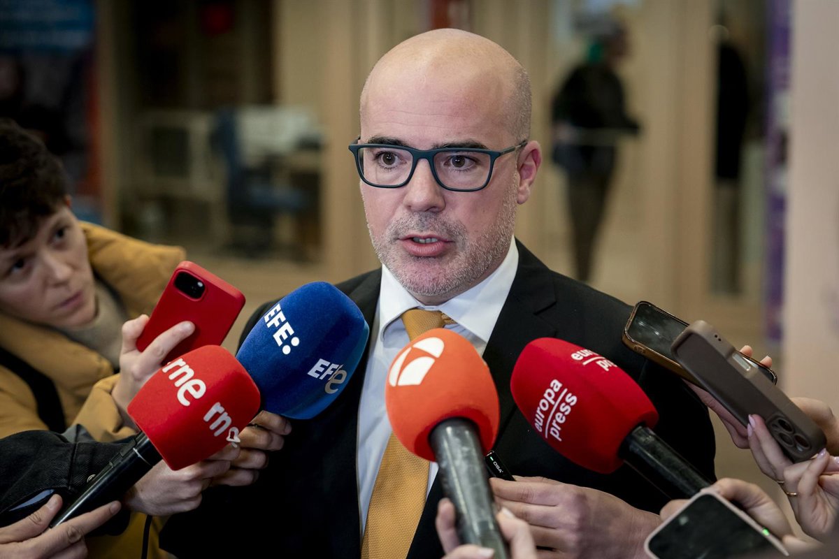 Le délégué du Gouvernement assure qu'Almeida a déjà une "condamnation sociale" pour "avoir posé des difficultés" à la régularisation