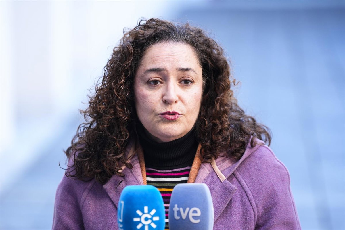 Pour l'Andalousie, il accuse Vox de jouer le PP "de tyran" face à un modèle de santé qu'ils "partagent sans équivoque"