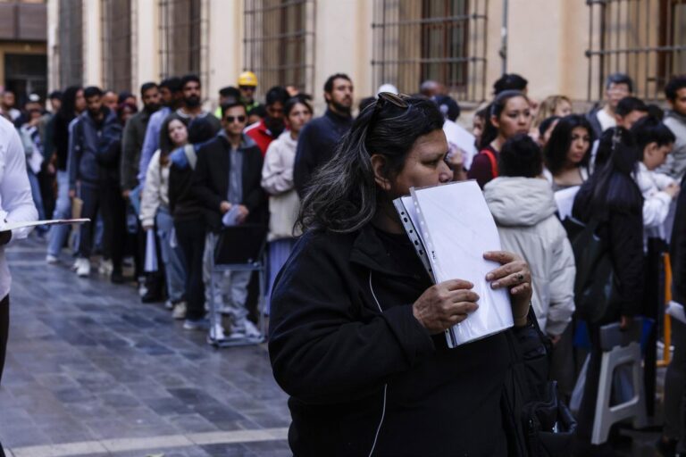 Valence traite plus de 7 500 rapports de vulnérabilité grâce au processus de régularisation des migrants