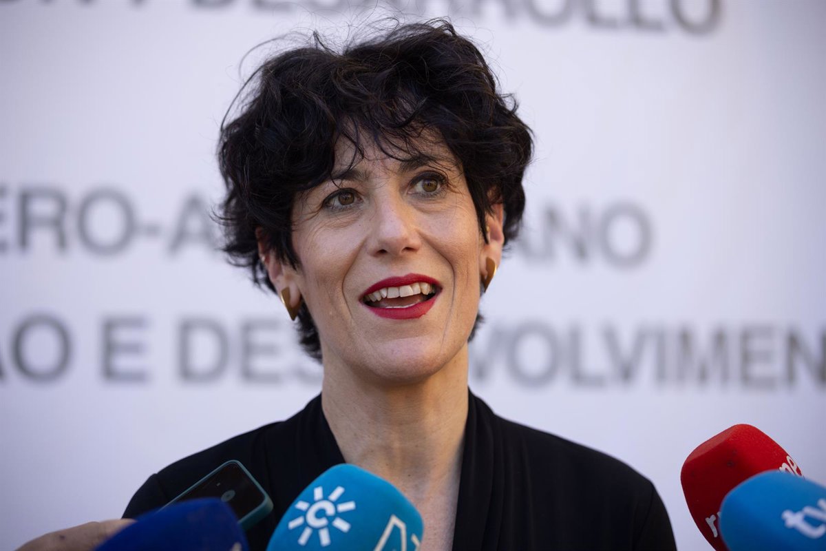 Saiz regrette qu'Ayuso parle d'"importation de pauvreté massive" avec la régularisation des migrants que le Pape "soutient"