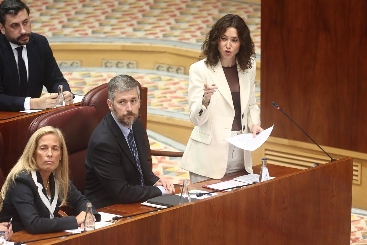 Ayuso déclare à Vox que sans immigration il y aurait un dépeuplement et défend qu'elle cherche à garantir que Madrid "ne perde pas son équilibre"