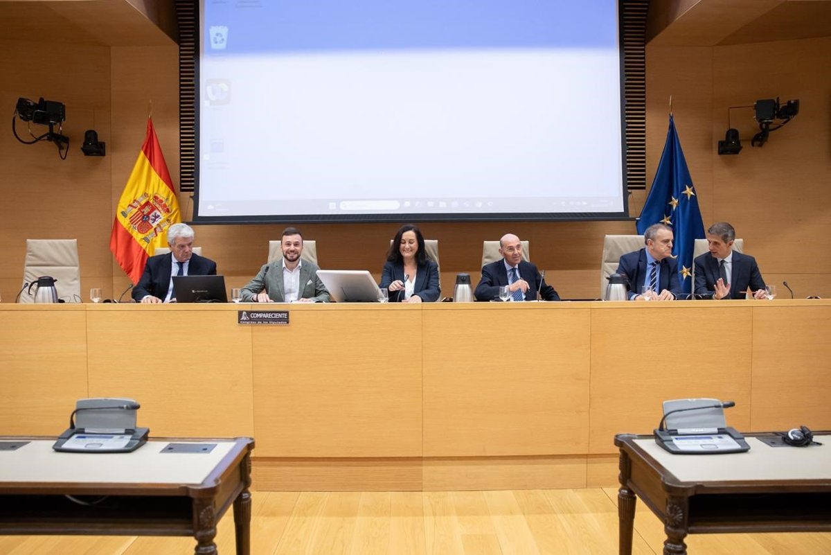 Le Gouvernement assure qu'aucun migrant régularisé n'a de casier judiciaire et nie une altération du recensement