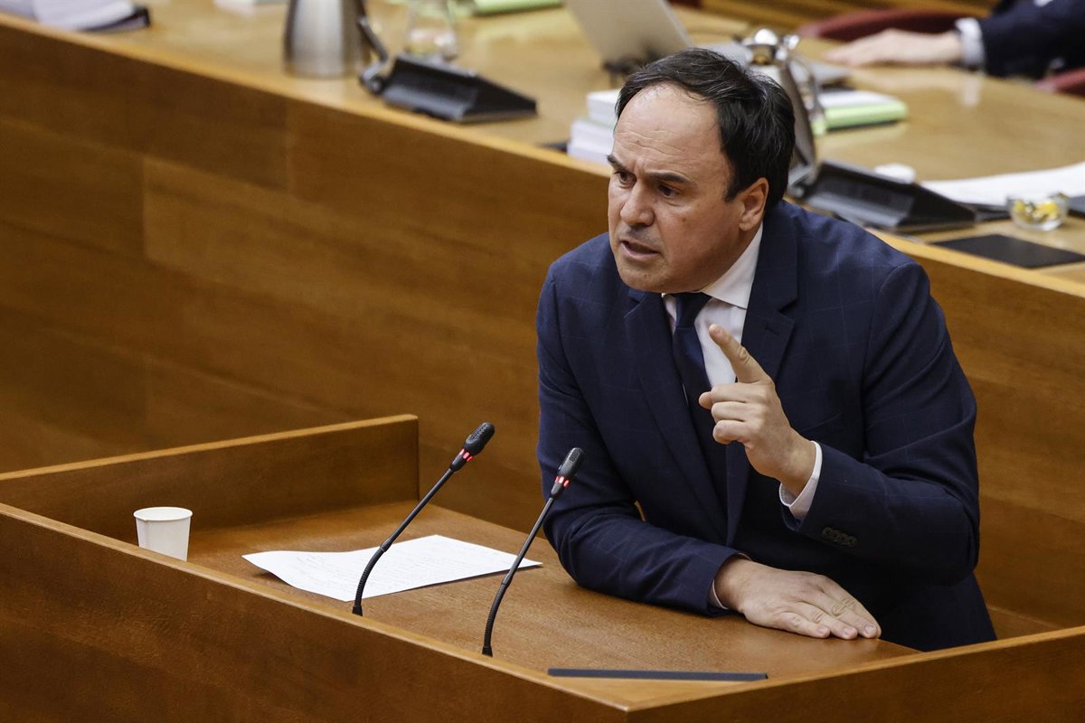 Llorca, après avoir proposé au TS de renvoyer la régularisation des migrants à la CJUE : "Nous attendrons la décision du tribunal"