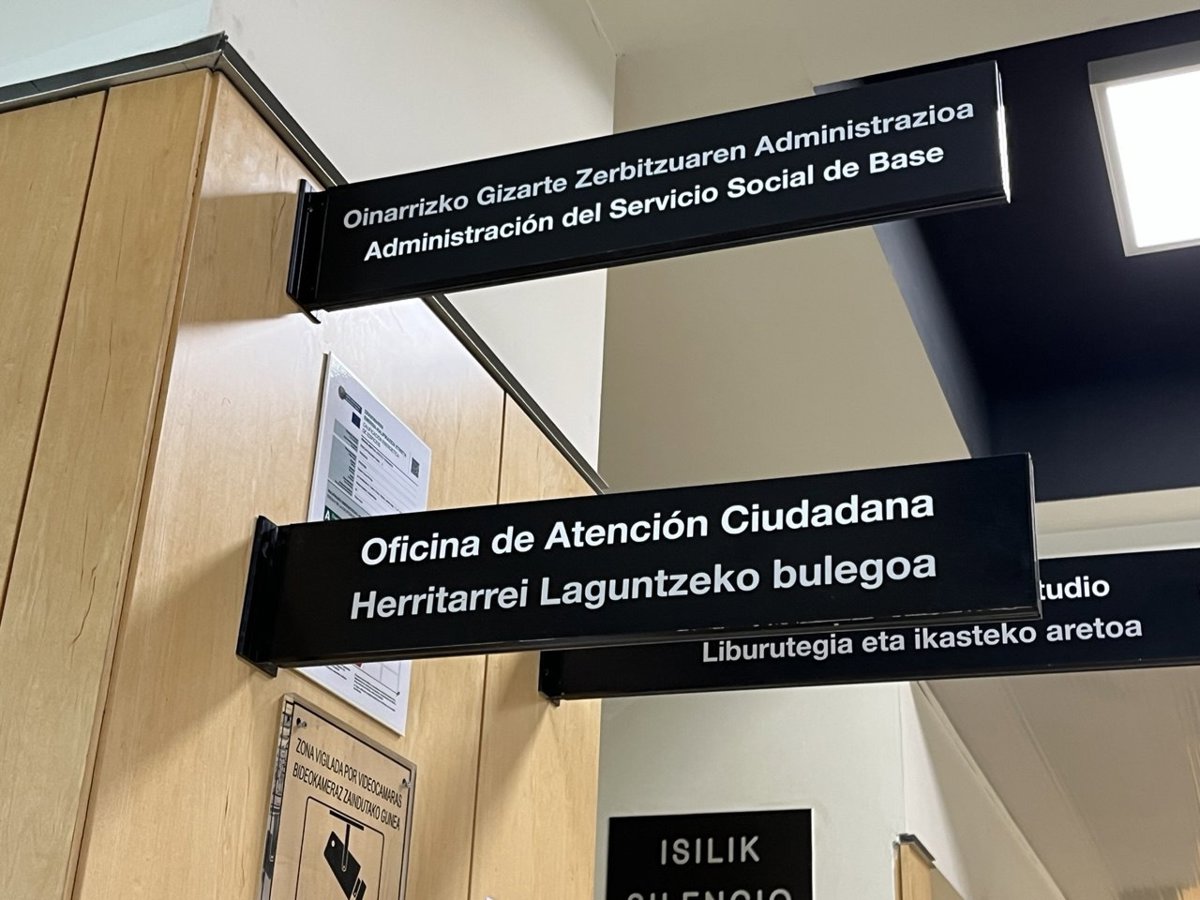 Les Services Sociaux de Vitoria traitent 1.374 certificats de vulnérabilité pendant le processus de régularisation