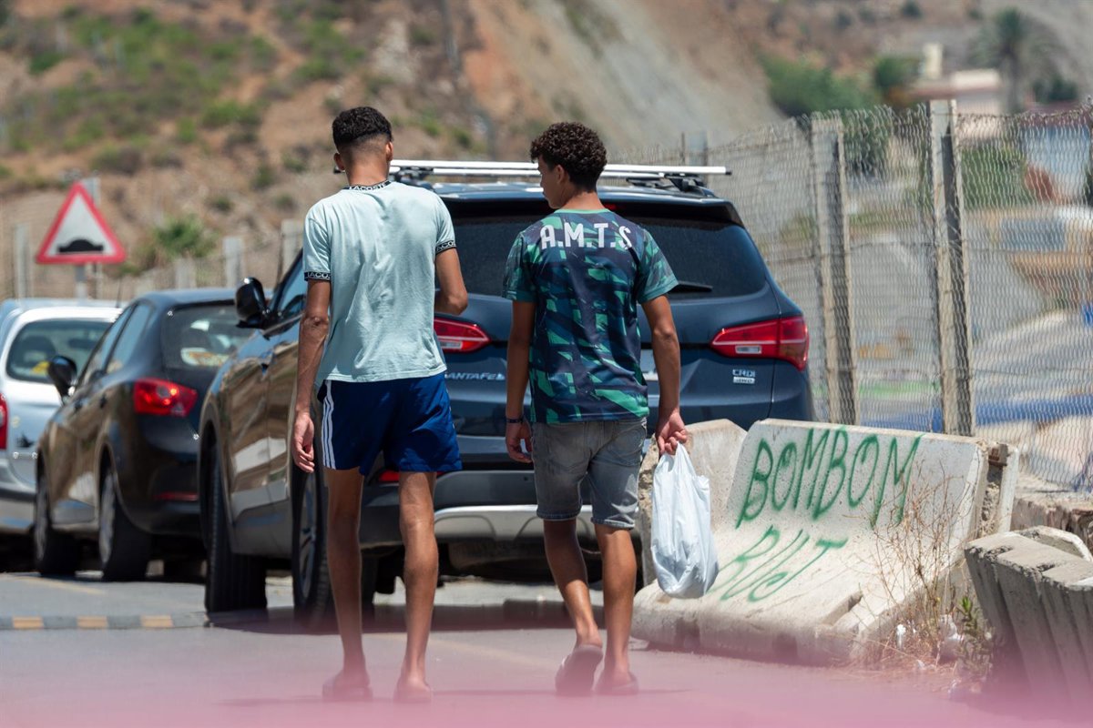 Sur Acoge prédit que "heureusement" la législation rend "impossible d'appliquer" le non-accueil des mineurs migrants