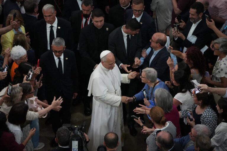 Le pape appelle à accueillir et à défendre les migrants pour enrichir l'histoire des États-Unis