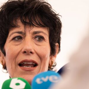 Saïz considère la régularisation des migrants comme un « succès » malgré la tentative de « l'ultra race » de la paralyser