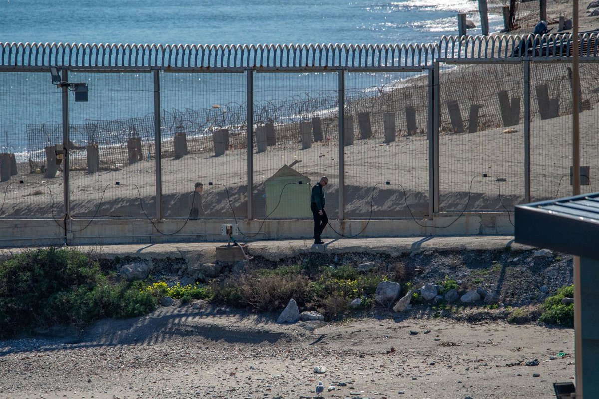 Le PP proposera de réformer la loi sur l'immigration pour renvoyer les migrants arrivés à la nage à Ceuta et Mellilla