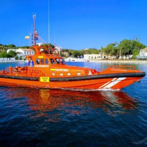 Ils sauvent 32 migrants à bord d'un bateau qui naviguait au sud de Cabrera