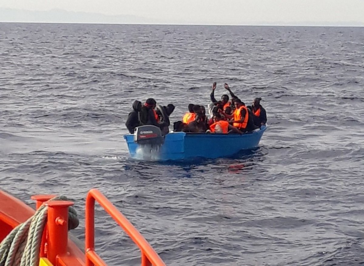 Plus de 350 000 immigrés sont entrés irrégulièrement dans le pays via les îles Canaries, Ceuta et Melilla en 30 ans, selon une étude
