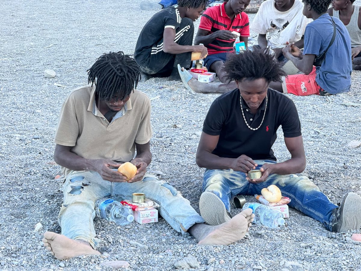 Migrations affirme qu'aucun migrant à Ceuta ne sera laissé sans aide humanitaire et distribue quotidiennement plus de 2 500 kits