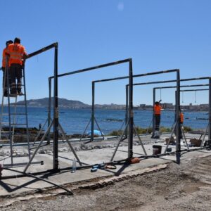 Le gouvernement installe des douches et des toilettes dans les zones à plus forte concentration de migrants à Ceuta