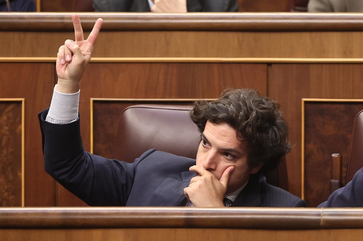 Compromís apporte au Parquet les paroles du leader de Vox appelant à "chasser" les migrants de Ceuta