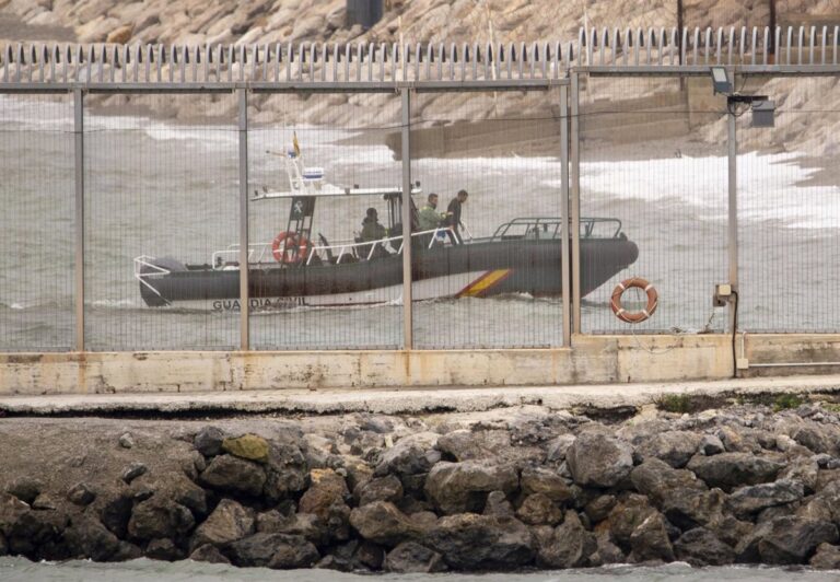 La Garde civile suspend l'octroi de congés et de permis dans les commandements de Ceuta et Melilla