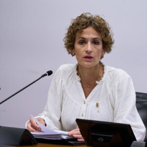 Chivite critique le fait que les gouvernements du PP « ne veulent pas assumer leurs responsabilités » avec les mineurs de Ceuta