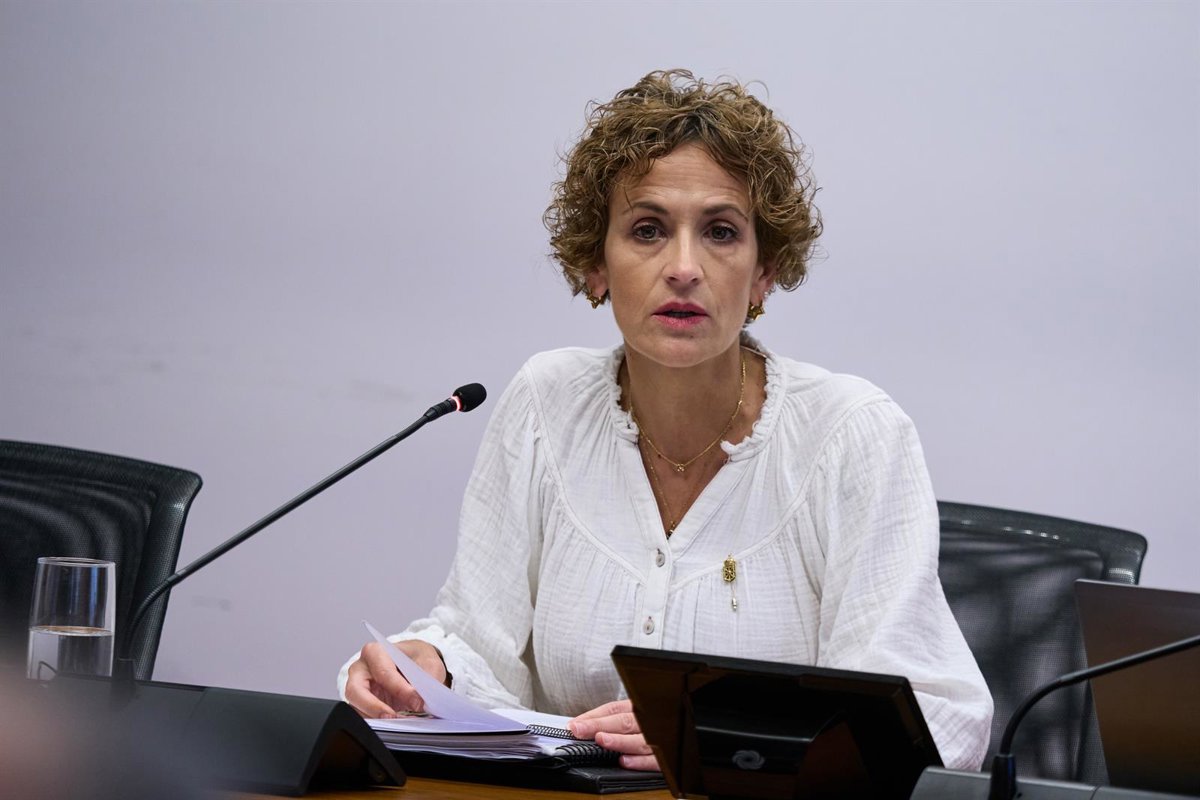 Chivite critique le fait que les gouvernements du PP "ne veulent pas assumer leurs responsabilités" avec les mineurs de Ceuta