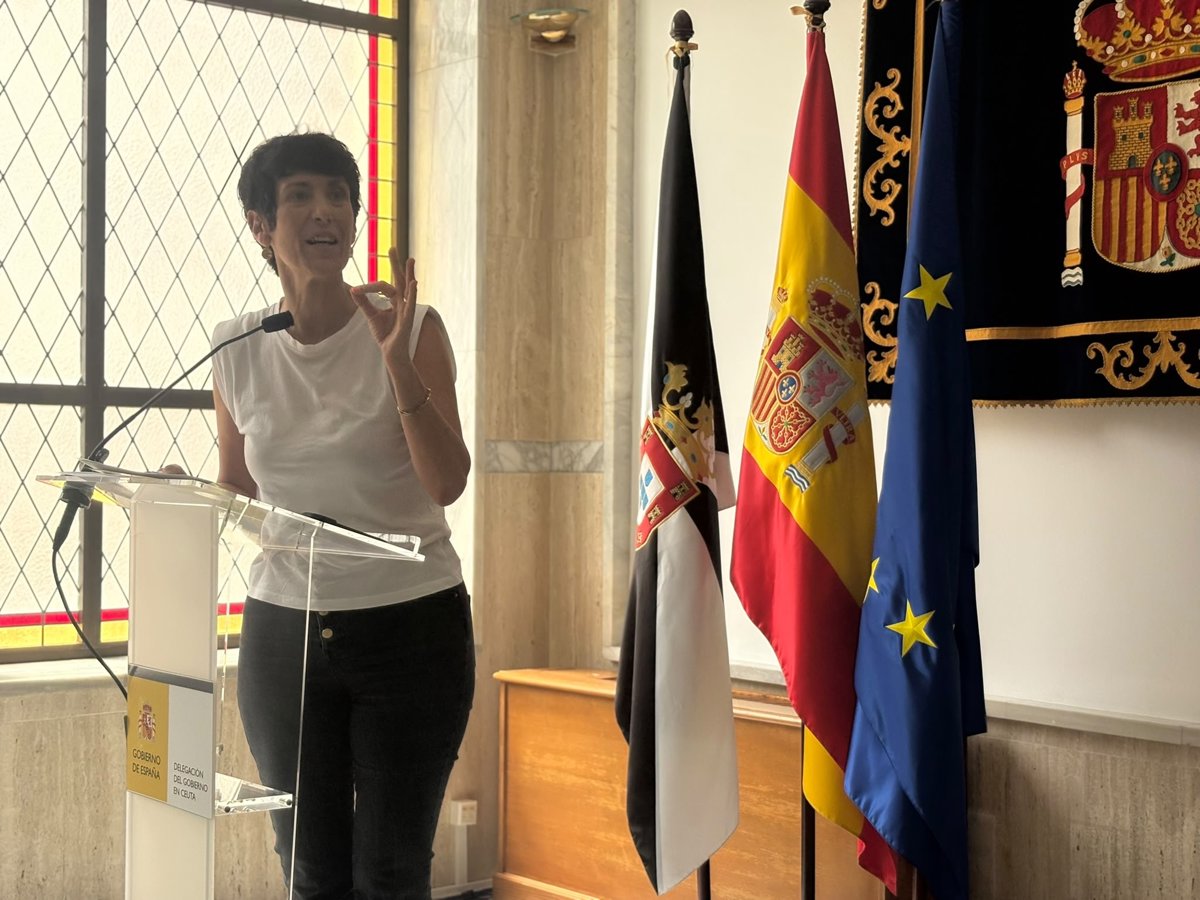 Le Gouvernement annonce de nouveaux dispositifs temporaires pour servir les migrants à Ceuta avec 1 500 places