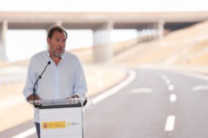 Puente affirme que la décision d'un confinement appartient à Ceuta et cela devrait être dit par les techniciens, qui le déconseillent