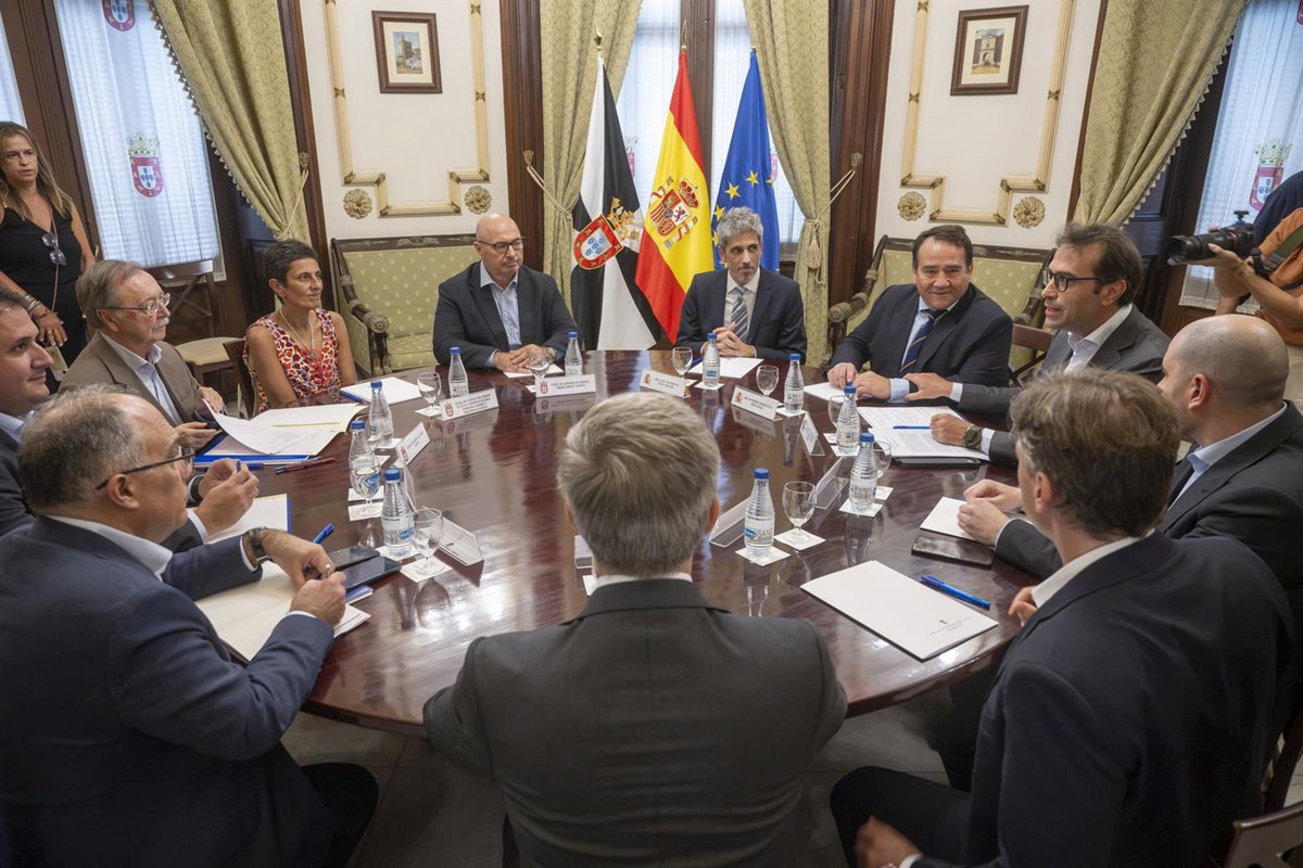 Le Corps annonce des "mesures de choc" à Ceuta pour renforcer la sécurité, gérer les retours et revitaliser l'économie