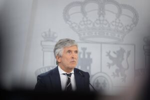 Marlaska réitère qu'il n'y a eu « aucun rapport » du CNI mettant en garde contre une entrée massive à Ceuta