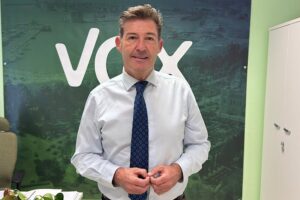 Vox critique l'attitude de De la Torre à Ceuta : « Ici, il était favorable à la régularisation massive des clandestins »