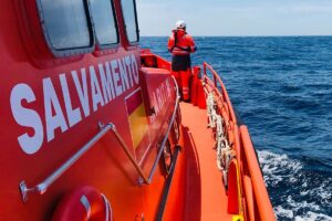 Neuf migrants secourus dans un bateau à 25 milles au sud-ouest du cap Trafalgar, sur la côte de Cadix