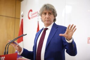 Martínez qualifie Mañueco d' »illégal » pour la « honte » envers la répartition des mineurs et la « crise humanitaire » à Ceuta