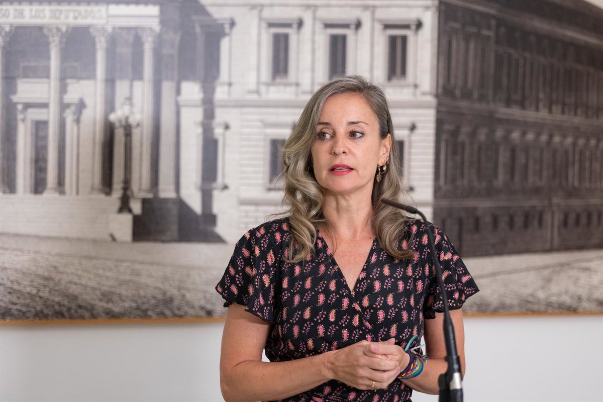 Sumar fait pression sur le PSOE pour qu'il transfère les migrants de Ceuta vers la péninsule et accuse PP et Vox de "faire preuve de haine"