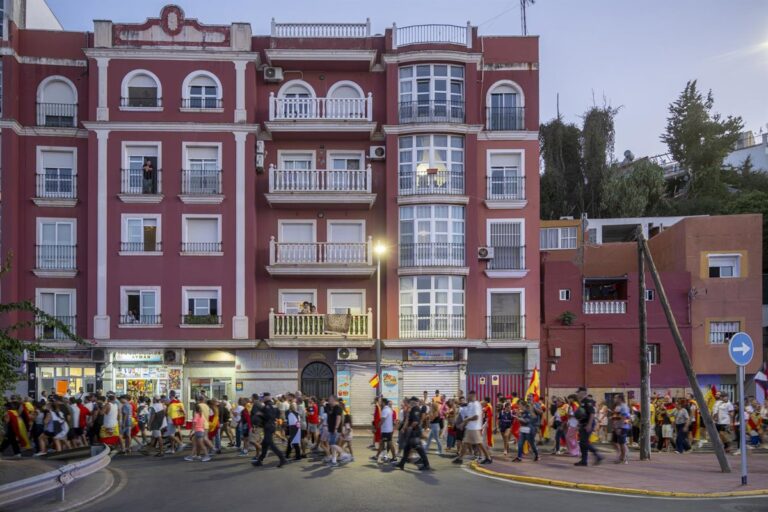 Les habitants de Ceuta retournent dans la rue pour un « sit-in pacifique » contre la violence et « l'abandon » du gouvernement