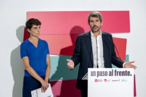 Sumar demande à Sánchez d'orienter les migrants vers la péninsule et répond que le Maroc est responsable de la crise à Ceuta