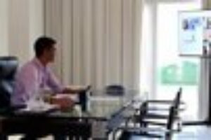Sánchez rencontre ses ministres par vidéoconférence pour analyser la situation à Ceuta