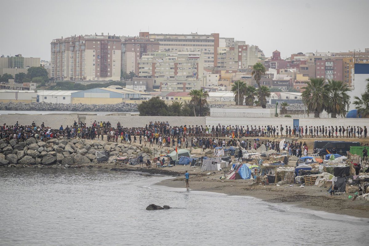 Les arrivées irrégulières de migrants à Ceuta augmentent de 102% par rapport à 2025, sans tenir compte de l'entrée massive de juillet