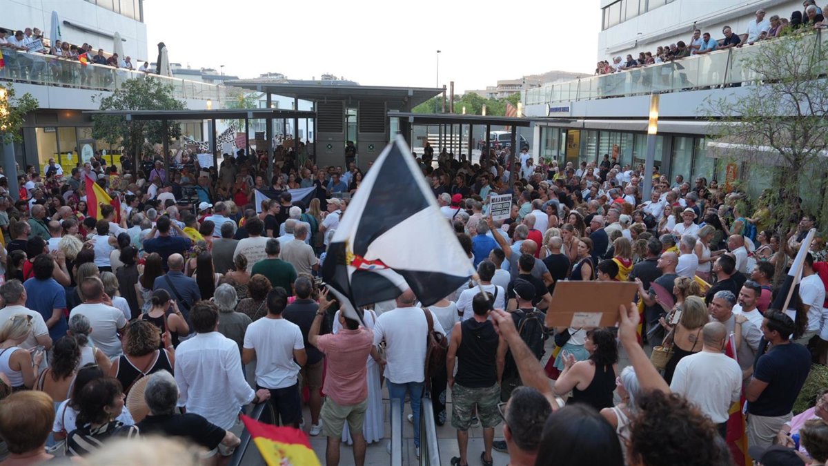 Minorque, Ibiza et Formentera descendent dans la rue pour exprimer leur solidarité avec Ceuta