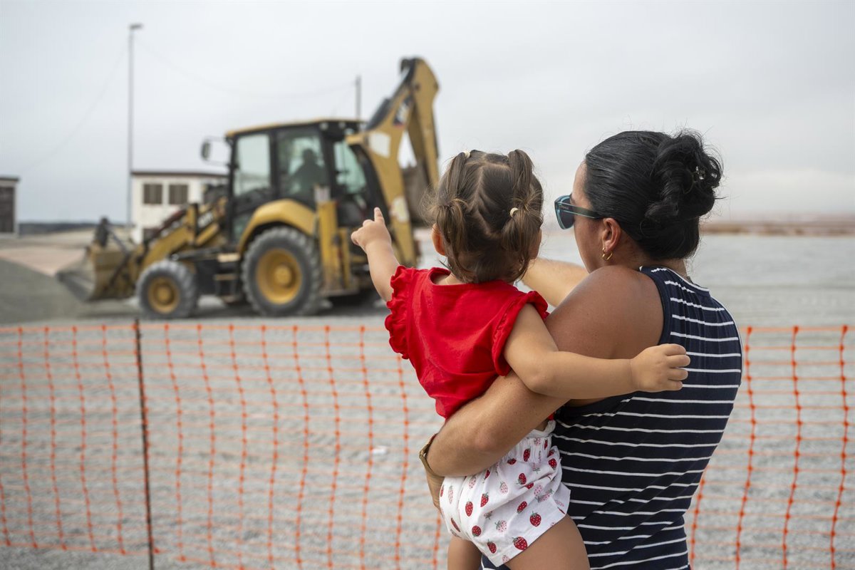 Plus d'une centaine d'habitants de Ceuta manifestent contre l'installation d'une installation d'accueil dans le port