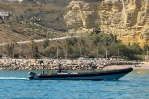 17 autres migrants arrivent à Melilla en provenance des îles Chafarinas, la deuxième évacuation en une semaine