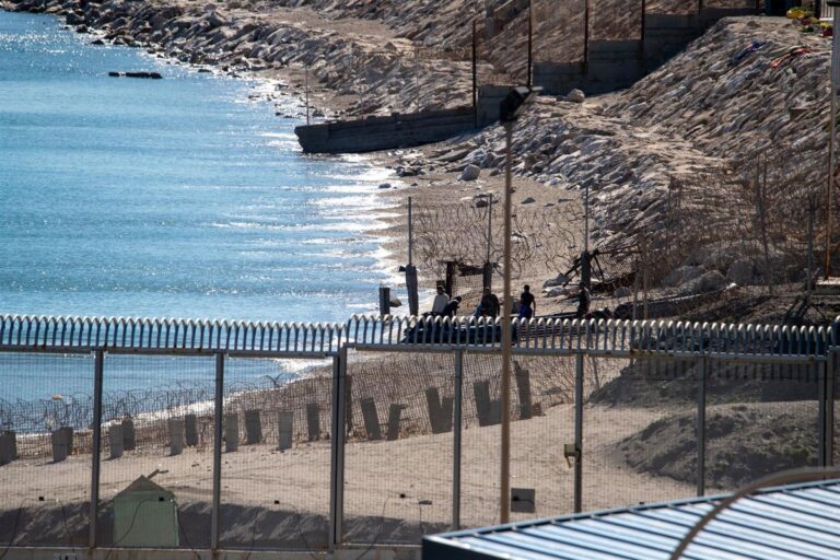 Le PP présente au Congrès son projet pour Ceuta : renforcer la frontière, accélérer les expulsions et plus de policiers