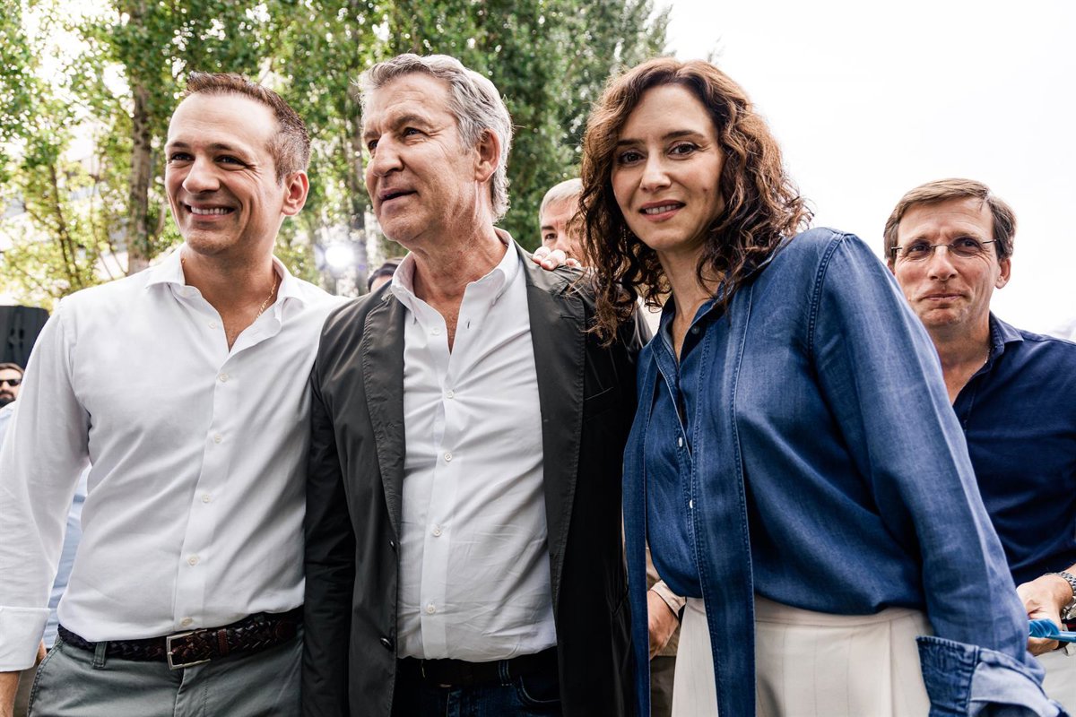 Feijóo demande à Robles de laisser le directeur du CNI comparaître à la Commission des secrets pour connaître « la vérité » sur Ceuta
