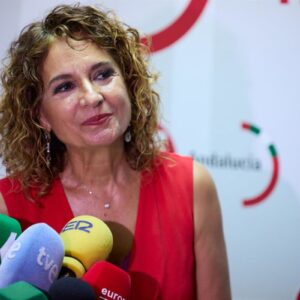 Montero demande au Conseil « d'accueillir les mineurs migrants qui correspondent » à l'Andalousie en raison de la crise à Ceuta