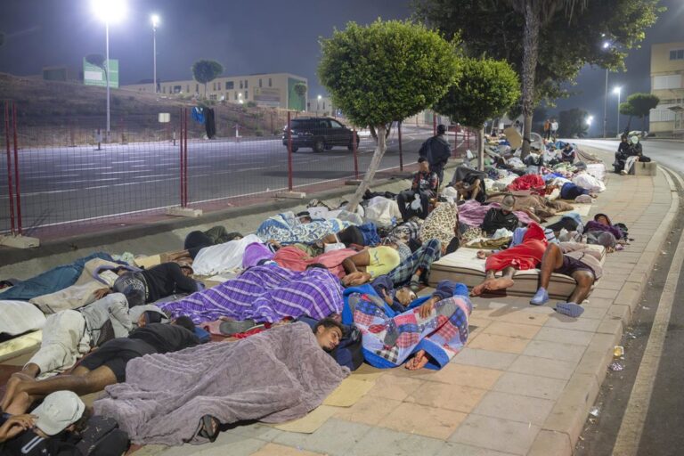 Huit personnes arrêtées ce soir à Ceuta pour vols, blessures et menaces contre quatre mineurs migrants