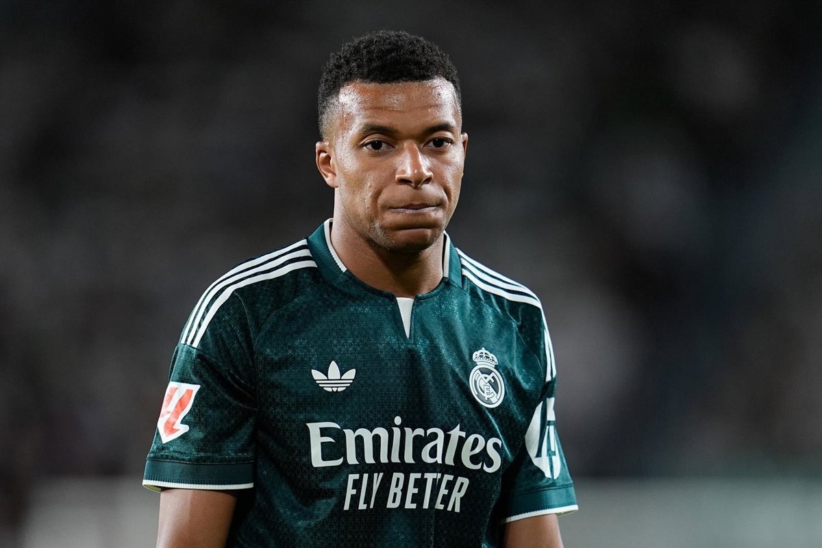 Mbappé se dit « pleinement solidaire de Ceuta », mais ne veut pas « donner la priorité à la souffrance »