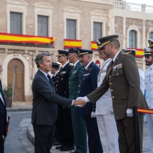Feijóo souligne le soutien du Parlement européen à Ceuta et Melilla et appelle au retour de « tous » les migrants irréguliers