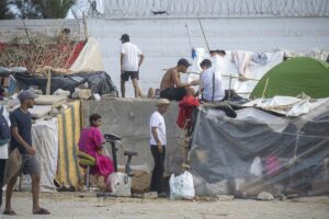 Arcópoli demande au Gouvernement le transfert « urgent » vers la Péninsule des migrants LGTBI+ restés à Ceuta