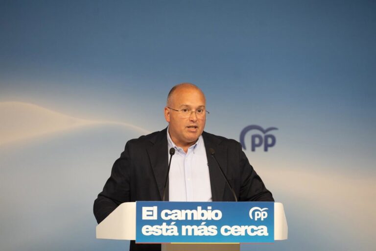 Tellado (PP) qualifie Sánchez d' »indécent » et de « lâche » et l'accuse de « déloyauté » envers Ceuta et son président