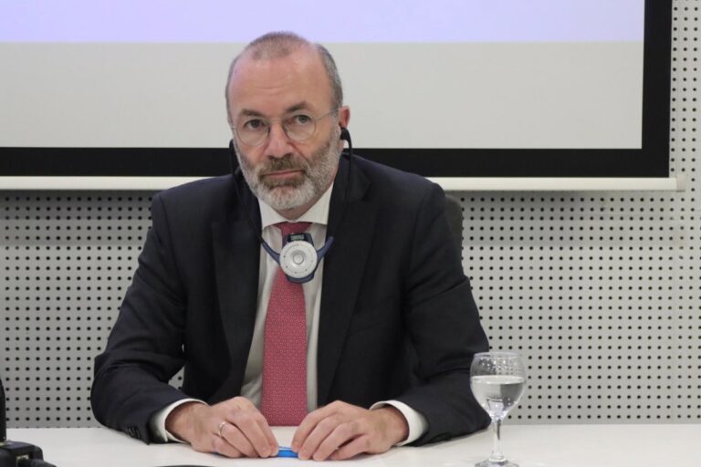 Weber (PPE) demande depuis Ceuta que les outils soient utilisés pour le retour des mineurs et que Rabat respecte ses engagements