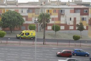 Deux personnes arrêtées à Ceuta après avoir démonté un appartement en patera dans un logement social à Loma Colmenar